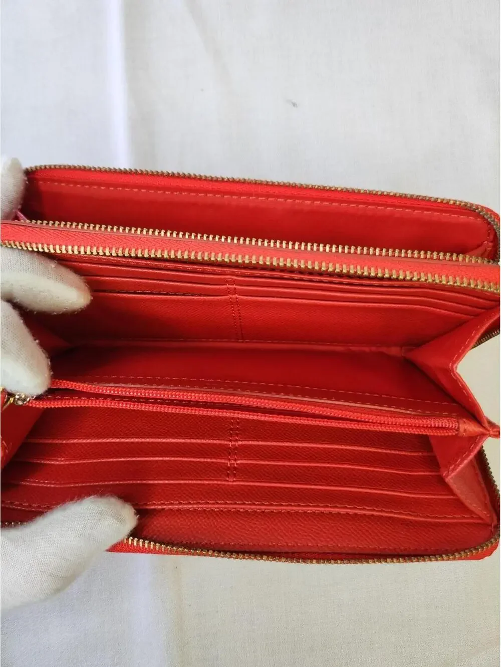 Coach Red Wristlet Wallet with Zipper, Logo, Strap and Credit Card Slots - Picture 4 of 5